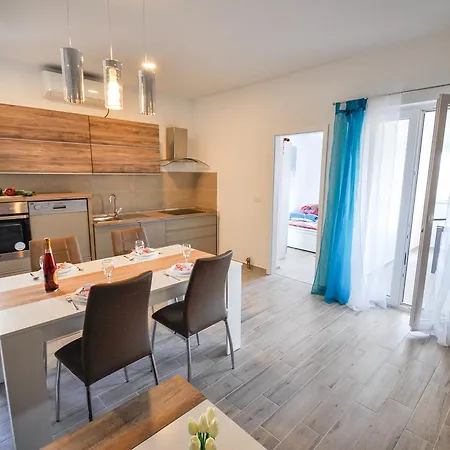 Cancar Apartman Novigrad Istria